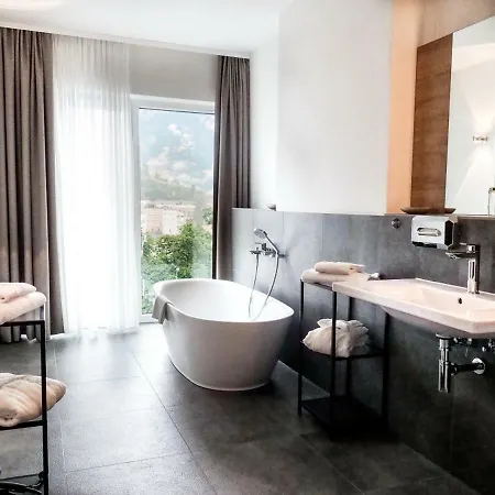 Otel Rivers 3*